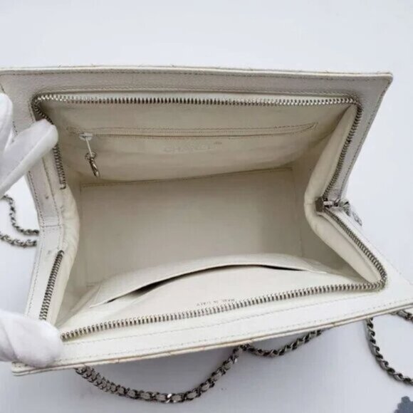 CHANEL Quilted Matelasse CC Logo Caviar Skin Chain Shoulder Bag 1600-082524 - Picture 10 of 15